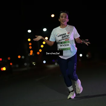 Runner Photo 7651548