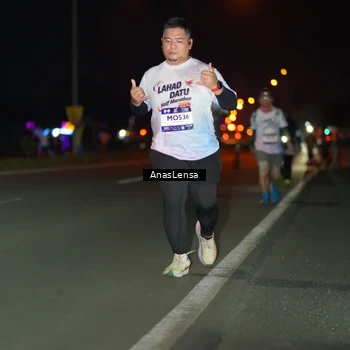 Runner Photo 7651568