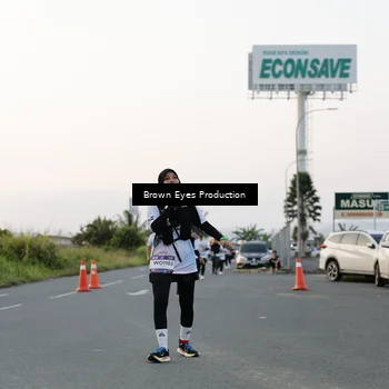 Runner Photo 7651575