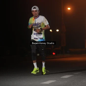 Runner Photo 7651577