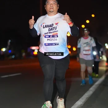 Runner Photo 7651580