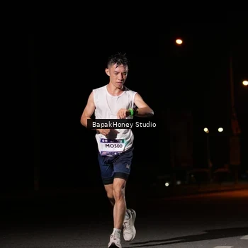 Runner Photo 7651588