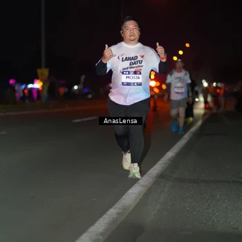 Runner Photo 7651589