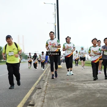 Runner Photo 7651595