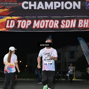 Runner Photo 7651596