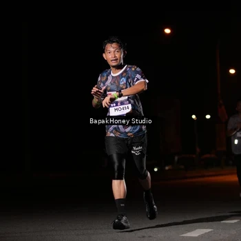 Runner Photo 7651598