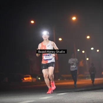 Runner Photo 7651605