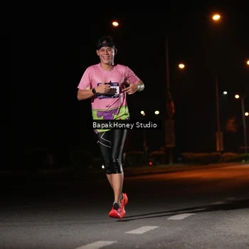 Runner Photo 7651611