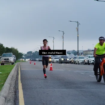 Runner Photo 7651624