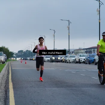 Runner Photo 7651625