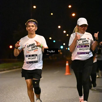 Runner Photo 7651646