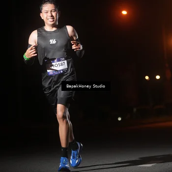 Runner Photo 7651650