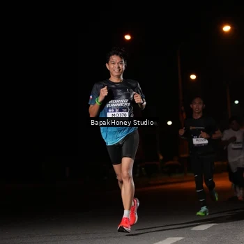 Runner Photo 7651651