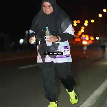 Runner Photo 7651677