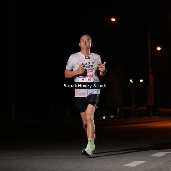 Runner Photo 7651686