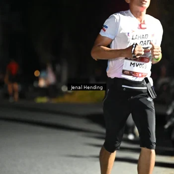 Runner Photo 7651690
