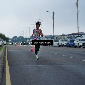 Runner Photo 7651711