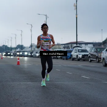 Runner Photo 7651716