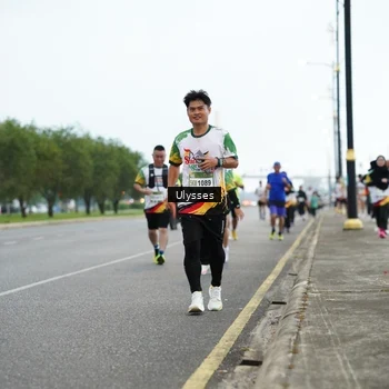 Runner Photo 7651719