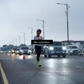 Runner Photo 7651721