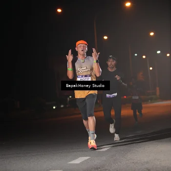 Runner Photo 7651731