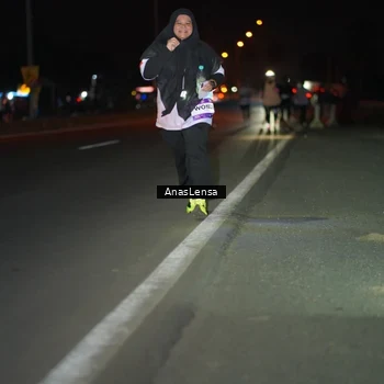 Runner Photo 7651738