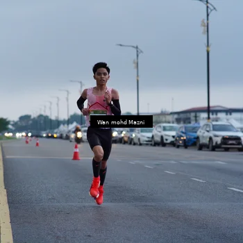 Runner Photo 7651748