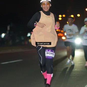 Runner Photo 7651759