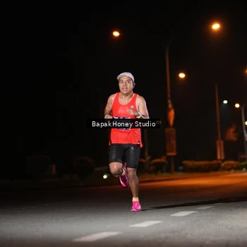 Runner Photo 7651786