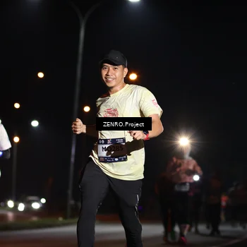 Runner Photo 7651789