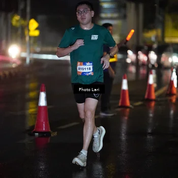 Runner Photo 7651819