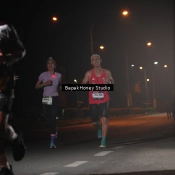 Runner Photo 7651822