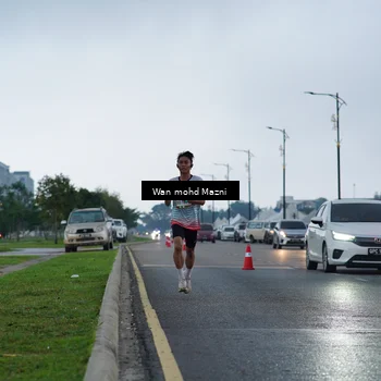 Runner Photo 7651825