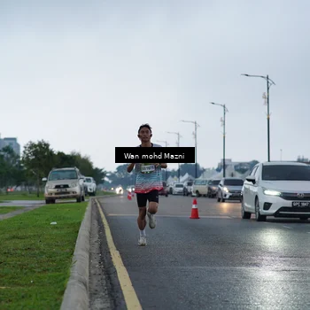 Runner Photo 7651842