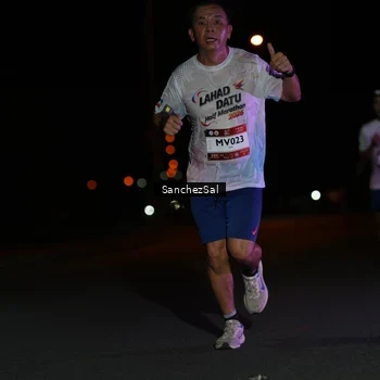 Runner Photo 7651845