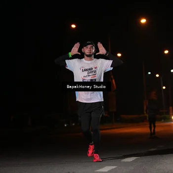 Runner Photo 7651846