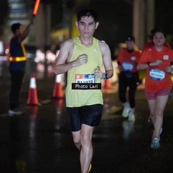 Runner Photo 7651865
