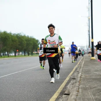 Runner Photo 7651872