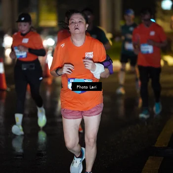 Runner Photo 7651873