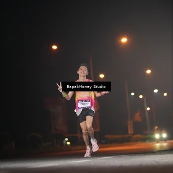 Runner Photo 7651890