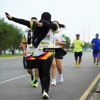 Runner Photo 7651891