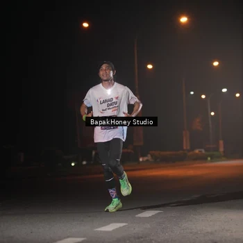Runner Photo 7651893