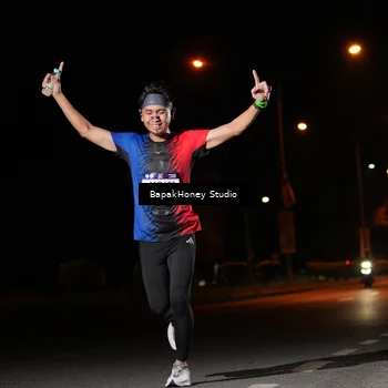 Runner Photo 7651900