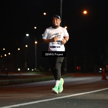 Runner Photo 7651904