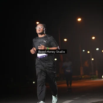 Runner Photo 7651911