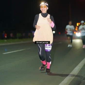 Runner Photo 7651914