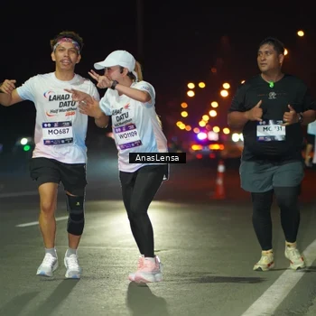 Runner Photo 7651921