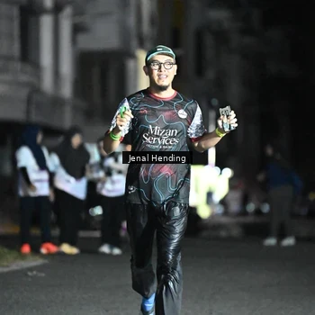 Runner Photo 7651922