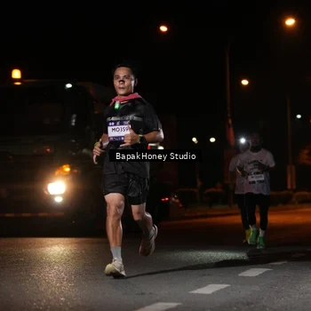 Runner Photo 7651935