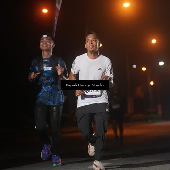Runner Photo 7651946